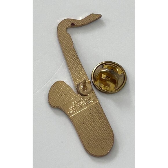 Vintage Odyssey of the Mind LA Louisiana OM 97 Saxophone Lapel Pin - Picture 3 of 3